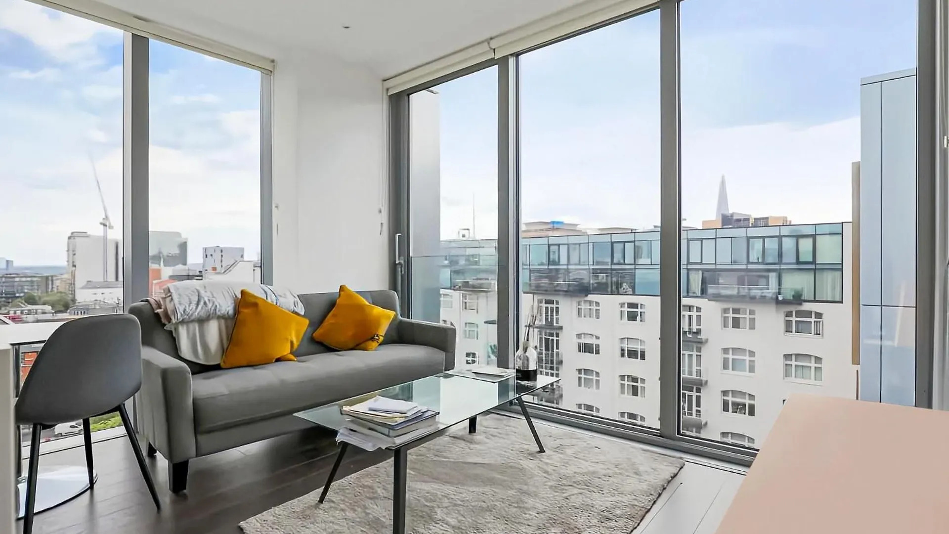 Premium Apartment By Tower Bridge London